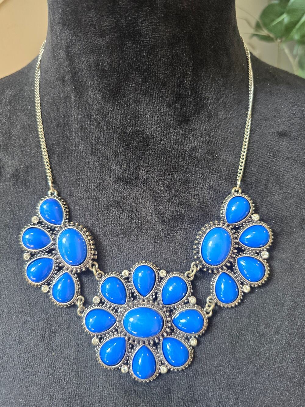 Gold Tone Blue Teardrop Cabochon Bib Statement Necklace